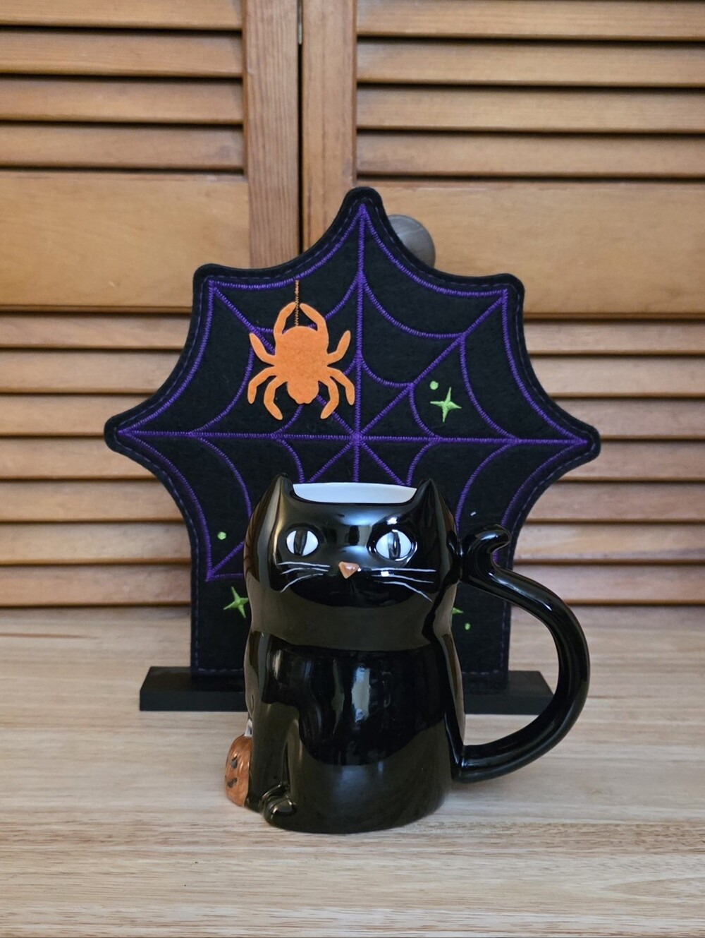 NWOT Hyde & Eek Black Cat Holiday Coffee Mug